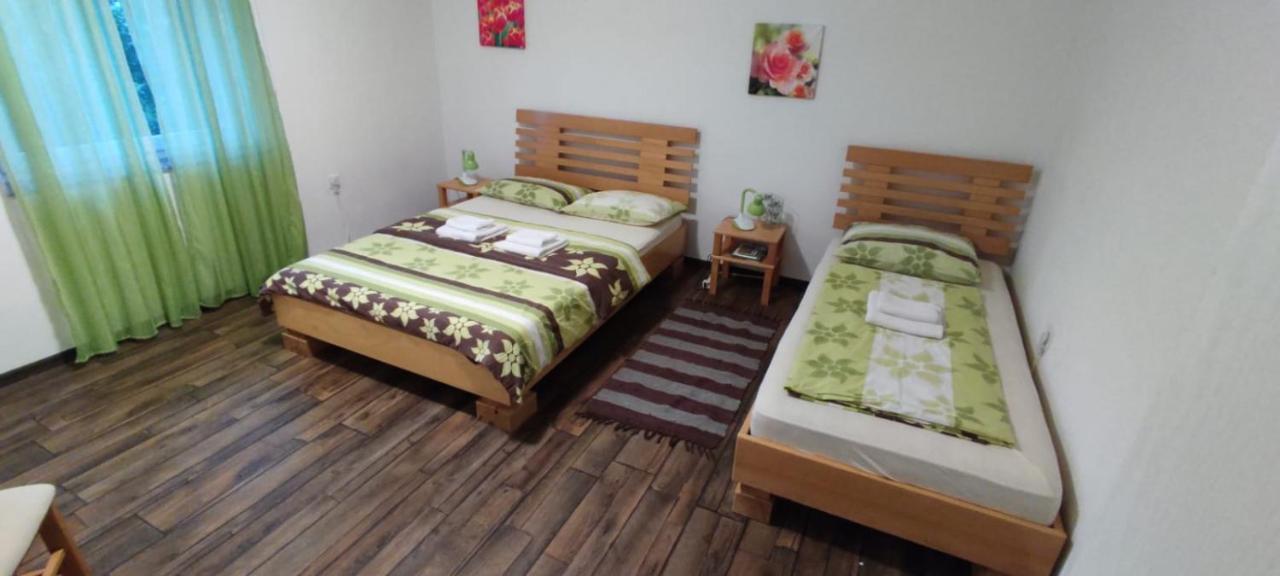 Apartment Gradina Korenica Extérieur photo